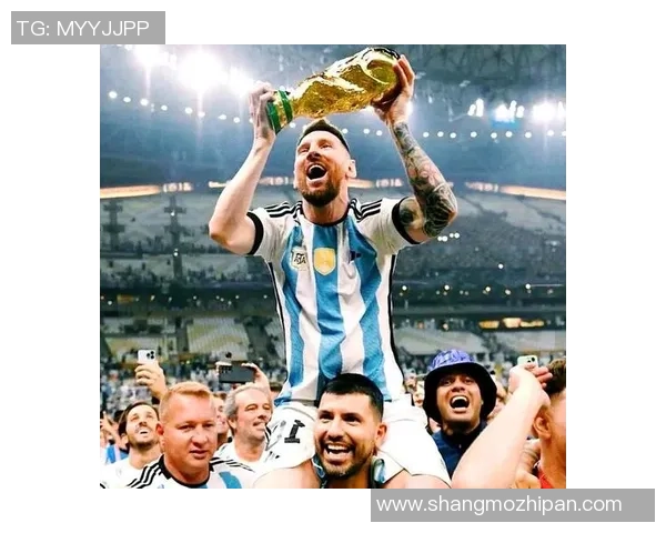 14号足球明星的传奇之路与辉煌成就揭秘