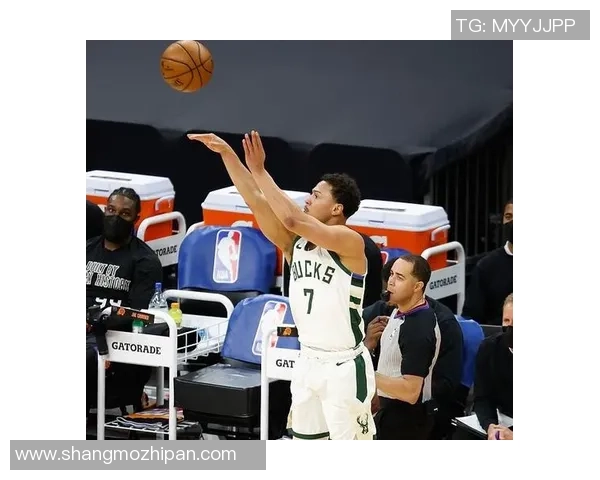 重庆网球队战术解析：深度剖析盯防策略与技术运用